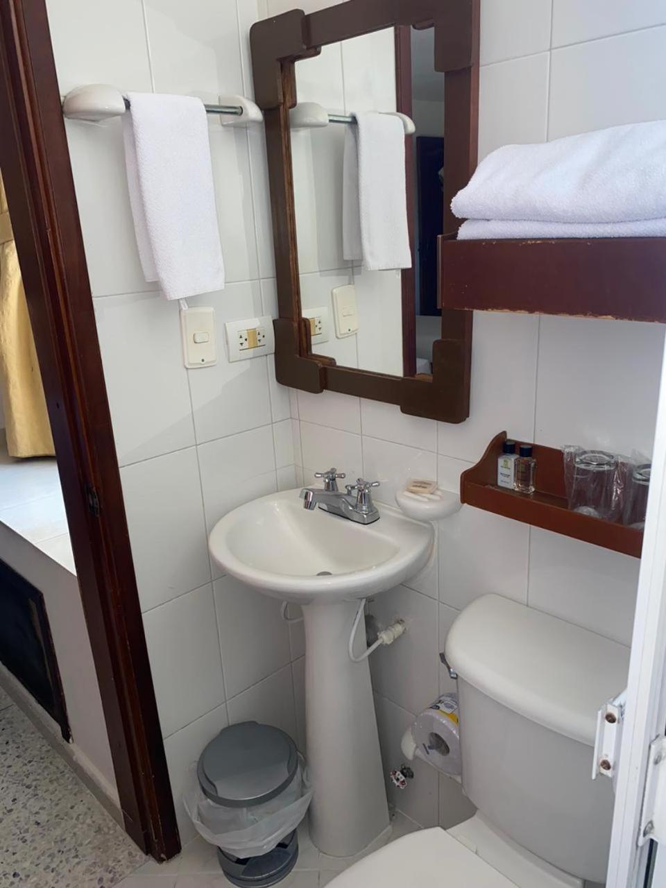Hotel Torre Del Prado Barranquilla  Buitenkant foto